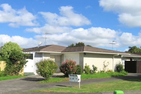 Photo of property in 1/16 Vivian Wilson Drive, Eastern Beach, Auckland, 2012