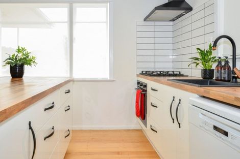 Photo of property in 1 Kiwi Street, Makaraka, Gisborne, 4010