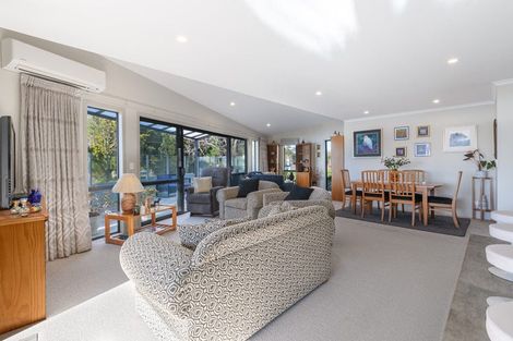 Photo of property in 205 Welcome Bay Road, Welcome Bay, Tauranga, 3112