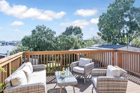 Photo of property in 17 Court Crescent, Panmure, Auckland, 1072