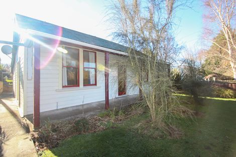 Photo of property in 16 Wellington Street, Enfield, Oamaru, 9491
