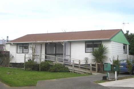 Photo of property in 11 Uenuku Place, Waitara, 4320