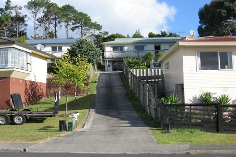 Photo of property in 1/42 Barbados Drive, Unsworth Heights, Auckland, 0632