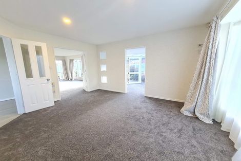 Photo of property in 2 Hatfield Place, Avonhead, Christchurch, 8042