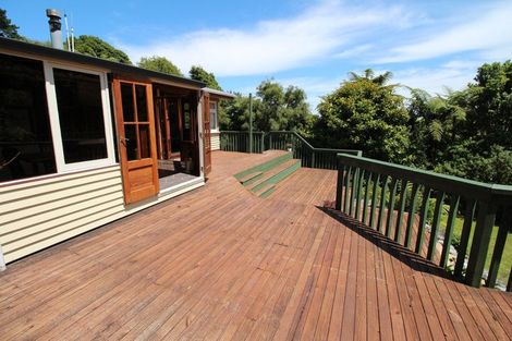 Photo of property in 15 Weenink Road, Karoro, Greymouth, 7805