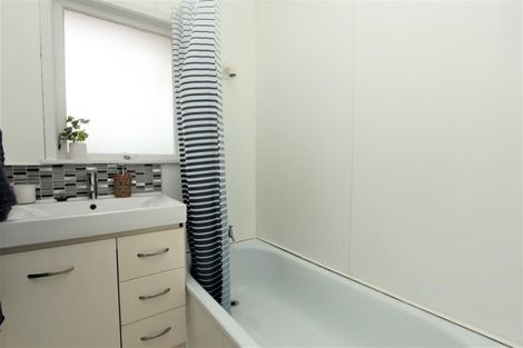 Photo of property in 3/43 Shakespeare Road, Milford, Auckland, 0620