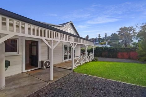 Photo of property in 1 Clyde Road, Bluff Hill, Napier, 4110