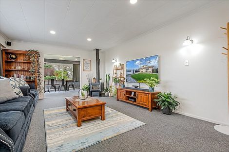 Photo of property in 76 John F Kennedy Drive, Milson, Palmerston North, 4414