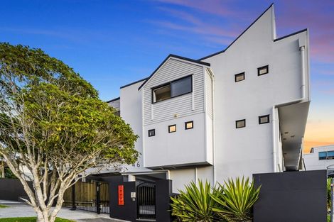 Photo of property in 1/46 Aitken Terrace, Kingsland, Auckland, 1021