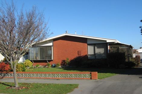 Photo of property in 146 Warren Crescent, Hillmorton, Christchurch, 8025