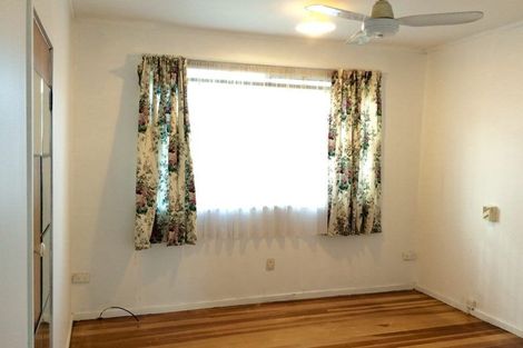 Photo of property in 115 Farquhar Road, Glendene, Auckland, 0602