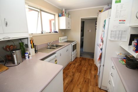 Photo of property in 15 Chaucer Place, Owhata, Rotorua, 3010