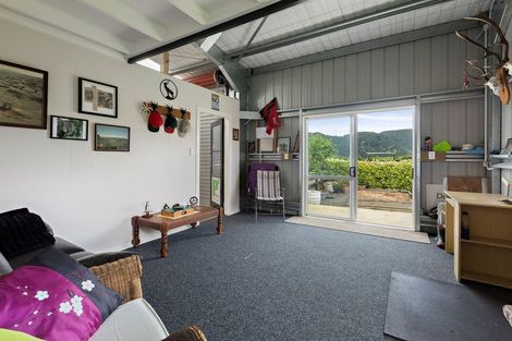 Photo of property in 71 Mangotahi Road, Thames, 3577