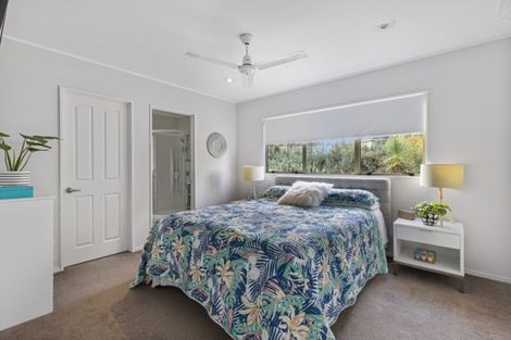Photo of property in 12 Cashel Place, Torbay, Auckland, 0630