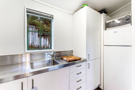 Photo of property in 2/9 Montgomery Street, Stokes Valley, Lower Hutt, 5019