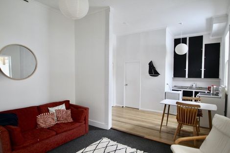 Photo of property in 2/24 West End Road, Herne Bay, Auckland, 1022