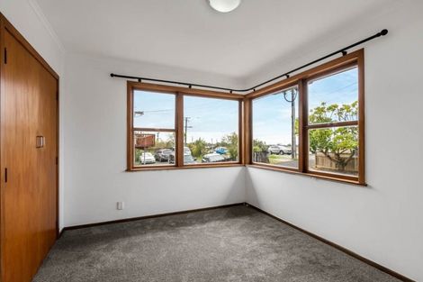 Photo of property in 1/34 Sunset Road, Unsworth Heights, Auckland, 0632