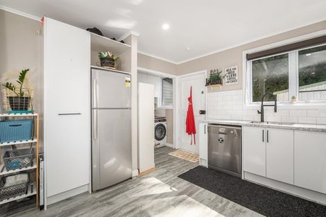 Photo of property in 112 Rangituhi Crescent, Takapuwahia, Porirua, 5022