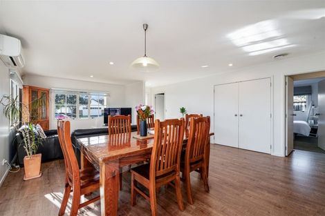 Photo of property in 15 Espalier Drive, Henderson, Auckland, 0612