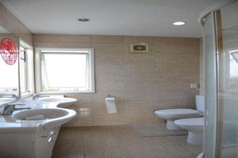 Photo of property in 1/369 East Coast Road, Mairangi Bay, Auckland, 0630