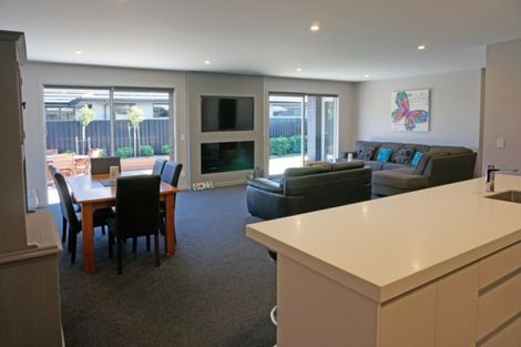 Photo of property in 25 Northside Drive, Waikiwi, Invercargill, 9810