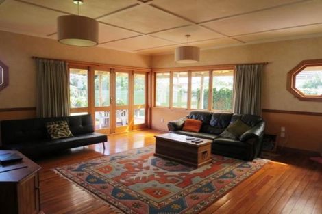 Photo of property in 15 Omata Road, Westown, New Plymouth, 4310
