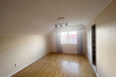 Photo of property in 43 David Crescent, Karori, Wellington, 6012