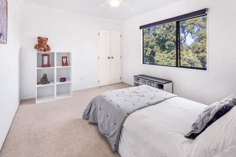 Photo of property in 18 Longwood Place, Harrowfield, Hamilton, 3210