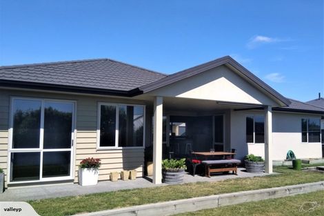 Photo of property in 19 Karoola Place, Havelock North, 4130