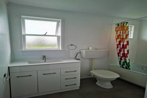 Photo of property in 4 Marybeth Place, Rosehill, Papakura, 2113