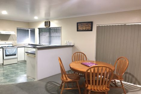 Photo of property in 33a Schnapper Rock Road, Greenhithe, Auckland, 0632