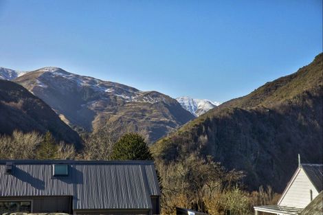Photo of property in 9b Caernarvon Street, Arrowtown, 9302