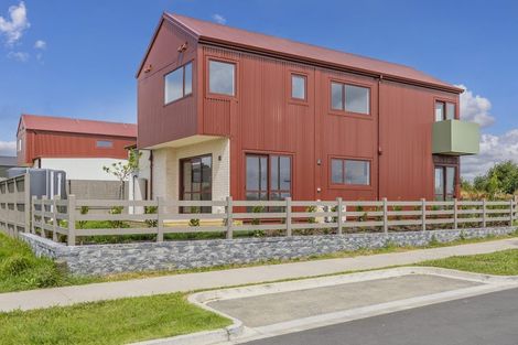 Photo of property in 55 Maungakaraka Road, Karaka, 2580