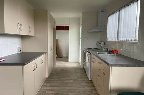 Photo of property in 24 Becker Drive, Weymouth, Auckland, 2103