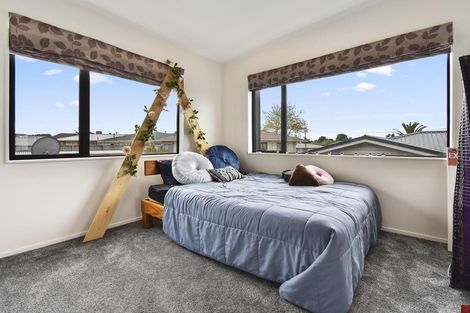 Photo of property in 63a Thompson Terrace, Manurewa, Auckland, 2102