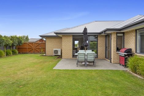 Photo of property in 67 Acacia Avenue, Rangiora, 7400