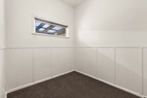 Photo of property in 16 Hammond Road, Taradale, Napier, 4112