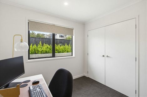 Photo of property in 33 Kawiu Road, Levin, 5510