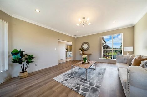 Photo of property in 23 Leafield Crescent, Henderson, Auckland, 0612