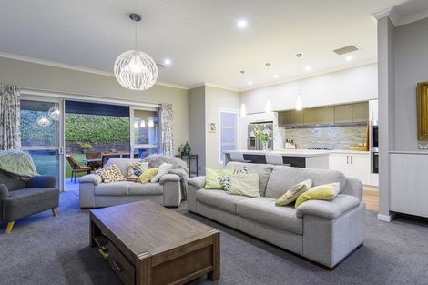 Photo of property in 15 Tall Oaks Way, Bethlehem, Tauranga, 3110