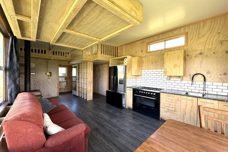 Photo of property in 198 Waiwera Station Road, Waiwera South, Clinton, 9584