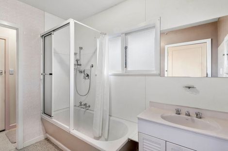 Photo of property in 10 Mappleton Avenue, Burnside, Christchurch, 8053