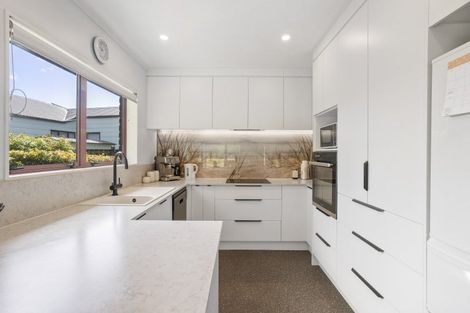 Photo of property in 106 Whitby Place, Whangamata, 3620