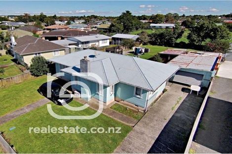 Photo of property in 33 Sutton Crescent, Papakura, 2110