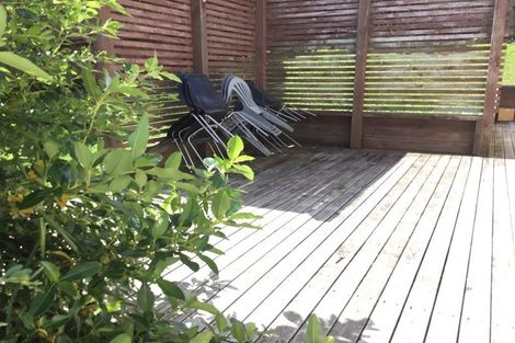 Photo of property in 10a Kiernan Place, Kelston, Auckland, 0602