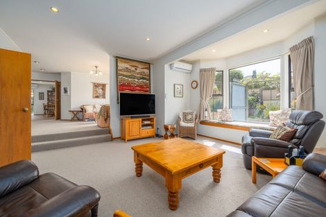 Photo of property in 158 Westchester Drive, Churton Park, Wellington, 6037