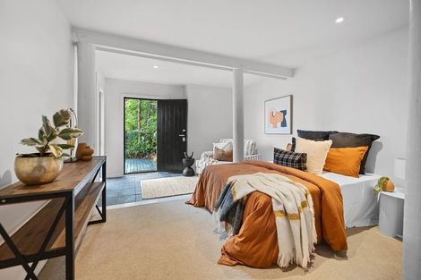 Photo of property in 35 Pluto Place, Beach Haven, Auckland, 0626