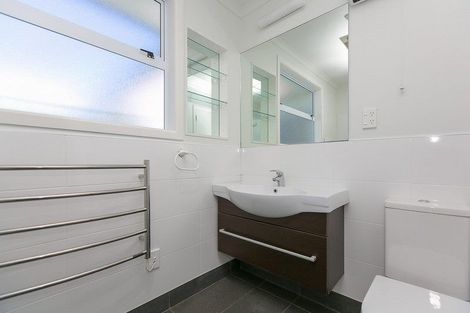 Photo of property in 10 Union Street, Merrilands, New Plymouth, 4312