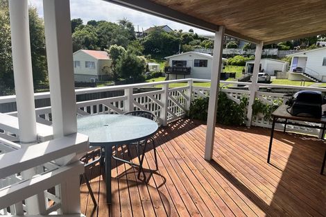 Photo of property in 41 Riversdale Drive, Merrilands, New Plymouth, 4312