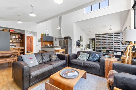 Photo of property in 17-19 Weld Street, Martinborough, 5711